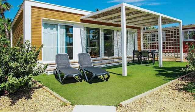 In the heart of Costa Blanca! TWO Modern Cabins, Indoor and Outdoor Pools, Spa!