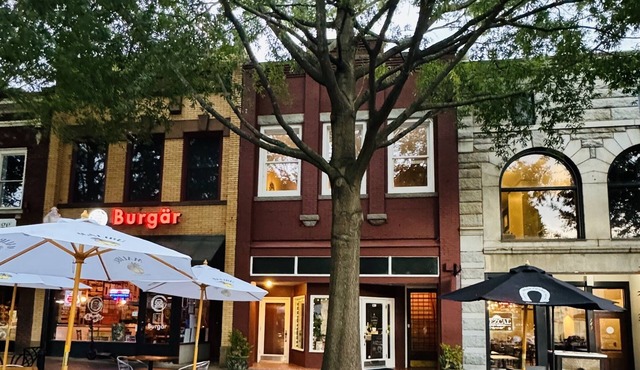 In the heart of downtown Spartanburg! Literally! Steps to restaurants and shops!