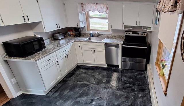 In the Heart of ELY Getaway is short walk to downtown ELY. Freshly Remodeled!