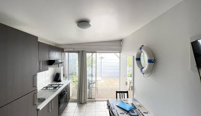 In the heart of La Flotte - House for 2 people - Private patio - Private parking