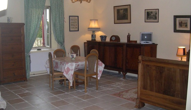 In the heart of Morvan. In the village square. A few kilometers from Mont Beuvray