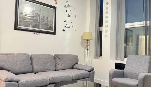 In the heart of Manchester & close to University & top restaurants & attraction.