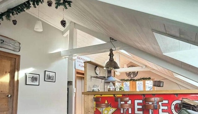 IN THE HEART OF MONT DORE! SPACIOUS APARTMENT WITH EXCEPTIONAL VIEW OF THE SANCY