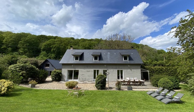 In the heart of nature, 15 minutes walk from the sea.