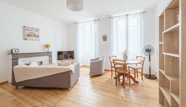 In the heart of Pau - Parking included - Le Douillet