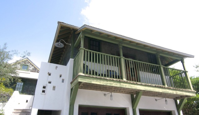 In the Heart of Rosemary Beach - Beach, Pool, & Shops Steps Away