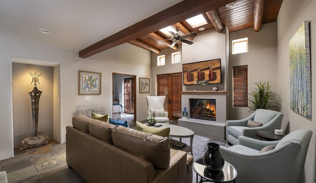 In The Heart Of Santa Fe, Walk to Everything Downtown, 3 Bed, 3 Bath Townhouse