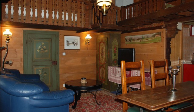 In the heart of the famous Bernese station, in pedestrian zone