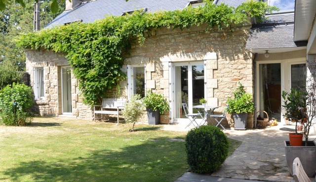In the heart of the Gulf of Morbihan: authentic house, exceptional comfort