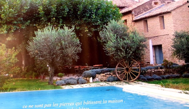 in the heart of the luberon holiday house in provencal farmhouse