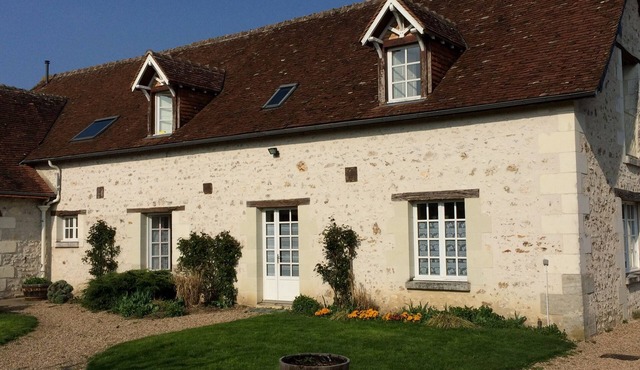 In the heart of Touraine, at the foot of the Château de Villandry, 4 * gîte and its park