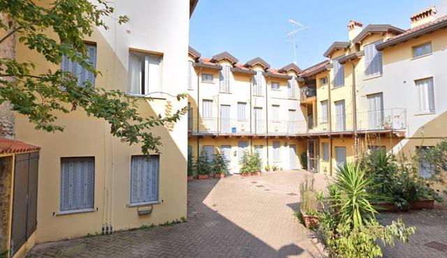 In the historic center of a small town in Brianza, 20 km from Milan/Como/Lecco