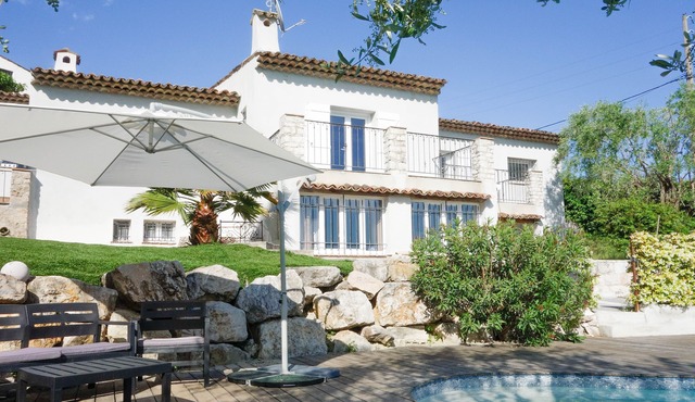 In the land of sun, sea and artists.