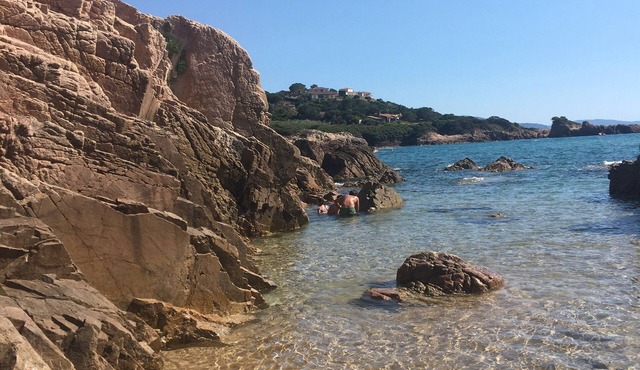 In the mountains and near the sea, apartment on the ground floor