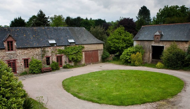 In the old stables of a castle, very comfortable, in the countryside, very calm
