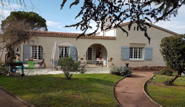 In the peace 10 kms Toulouse villa on p' tit park+ swimming pool h-sol 8x4