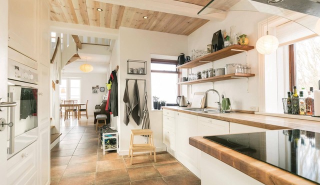 In the popular Vang is this beautiful house with a wonderful sea view of the Baltic Sea.