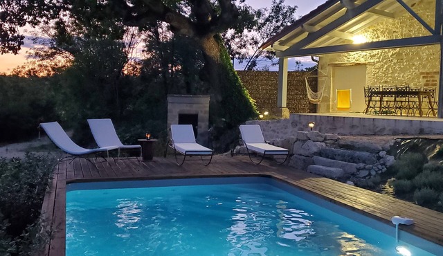 In the shade of the Bourdiel oak