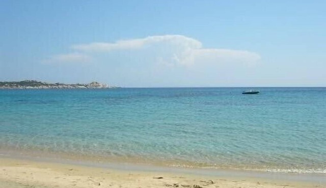 In the Tradicettu bay, 2,296 feet away from the beach, paradise site, quiet