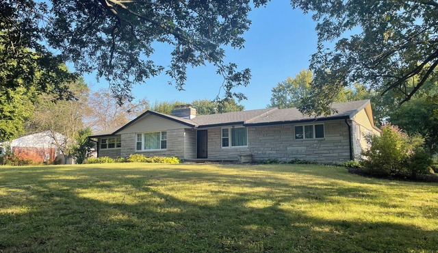 In time for the Indy 500. Beautiful home with 4 community areas and 5 bedrooms.