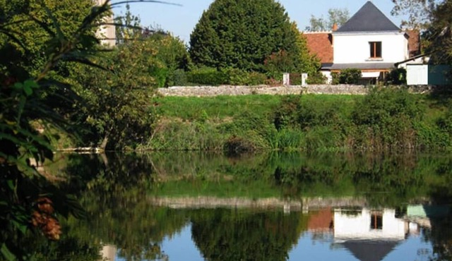 In TOURAINE, breathtaking view of the CHER in the heart of the Loire castles