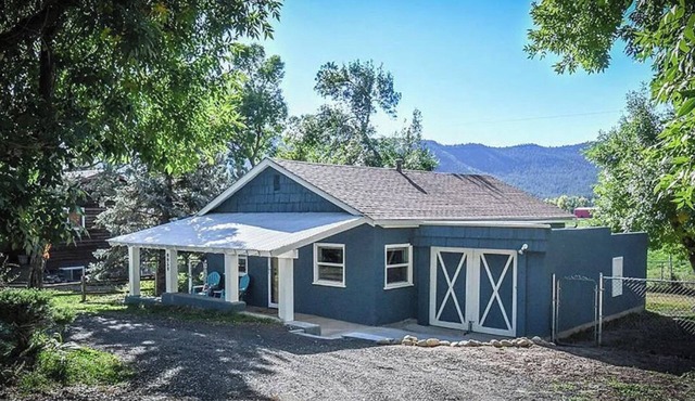 In Town, Fenced Yard, Mountain Veiws
