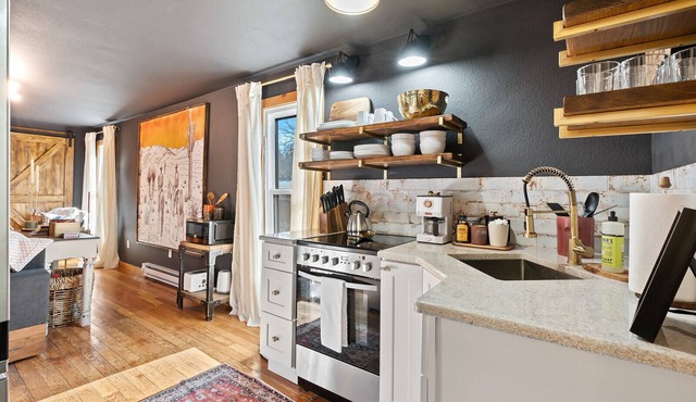 In-Town Remodeled Boardwalk House w/ Saloon | Hot Springs