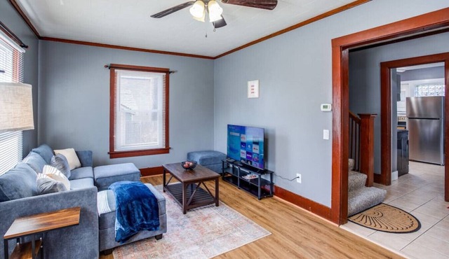 In-Unit Laundry, Parking, 1GB WiFi, & Patio Deck