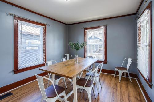 In-Unit Laundry Parking 1GB WiFi and Patio Deck