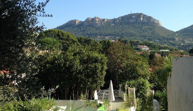 In villa, duplex 42 M2 center for 4 open terrace/garden parking space