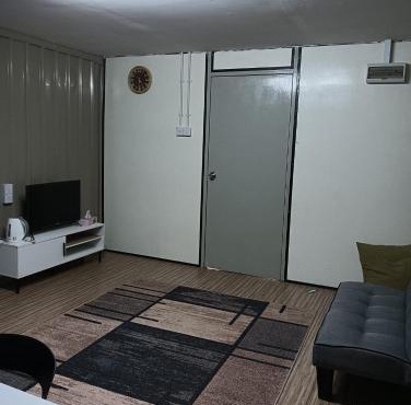 Inap Desa Hajah Yani, Kg Olak Lempit