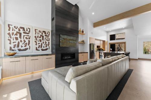 Inas Way Townhomes Unit D