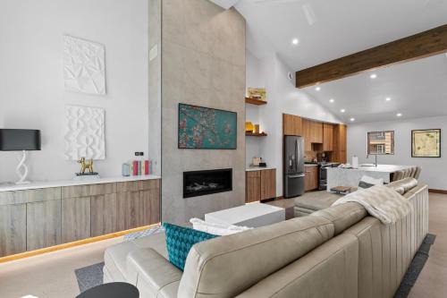 Inas Way Townhomes Unit C