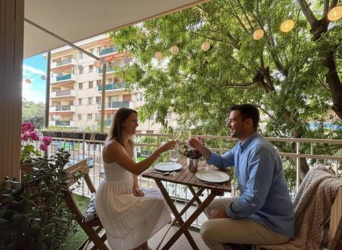 INAYA l 3 pièces l Vieille ville l Centre l Terrasse l Plage