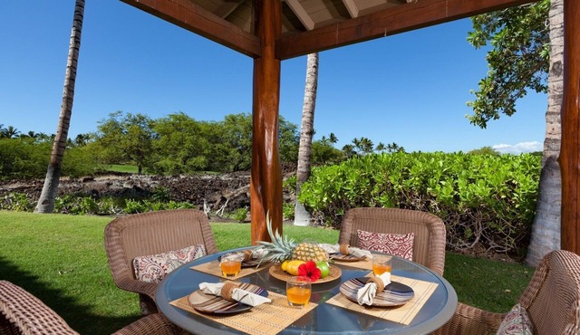 Includes Mauna Lani Beach Club Pass. Fairways at Mauna Lani 606