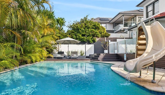 Incredible 5 Bedroom Family Home with Pool!