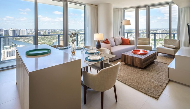 Incredible and Spacious Two Bedroom Beach Front Resort!