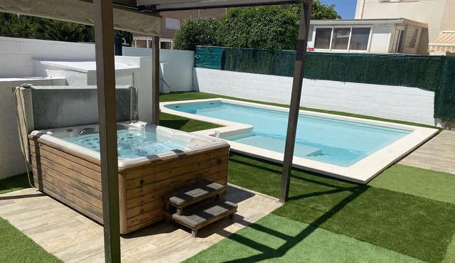 Incredible house 3 bedrooms including private spa swimming pool and jacuzzi