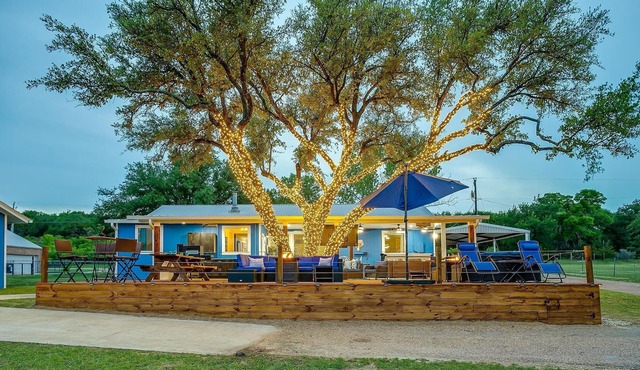 Incredible Lake Palo Pinto Outdoor Living for the entire family and friends.