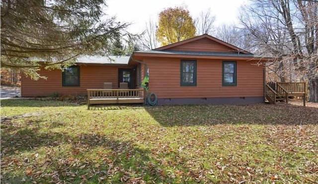 Incredible location + spectacular scenery = perfect vacation location!