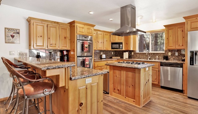 Incredible Modern Immaculate Resort Log Cabin Retreat