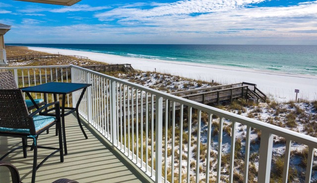 Incredible Ocean Views From 2 Balconies! Free Lazy Days Beach Chairs & Umbrella