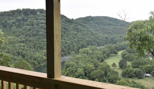 Incredible Porch Views Located between Beaver Lake & Eureka Springs -Suite 111