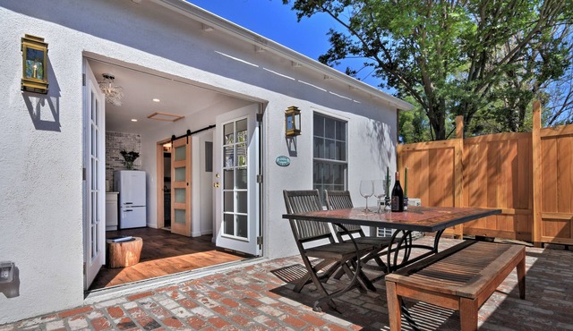 Incredible Private Cozy Guesthouse with Gorgeous Private Patio
