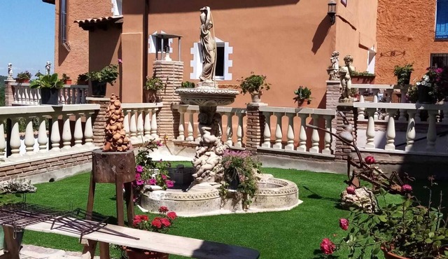 Incredible rural house for up to 8 people