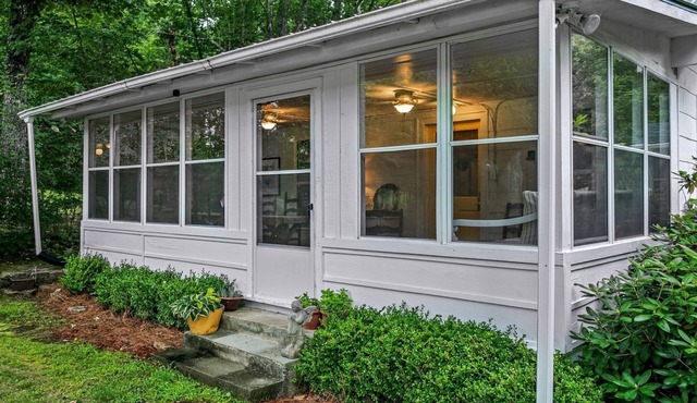 Incredible Secluded Cottage in Cloudland, Georgia