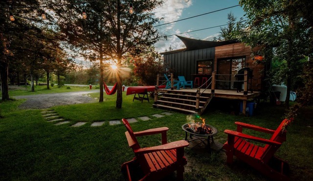 Incredible Tiny House with Fireplace, Fire Pit and Pizza Oven in Solmesville, Ontario