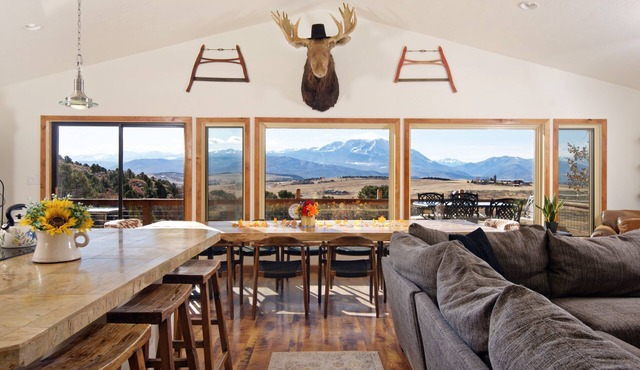 Incredible Views of Snow Covered Peaks - Hot Tub - Fire Ring - 5 Ski Mountains