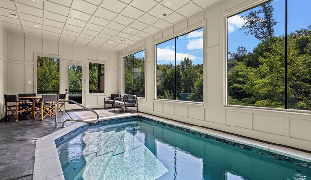 Incredible Views-Pool-Elevator!