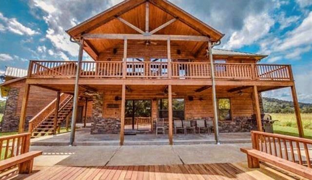 Incredible White River Waterfront Getaway Vacation